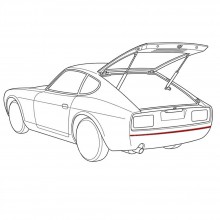 Renfort entre plancher de coffre et jupe arrière (240Z 260Z)