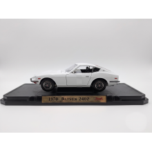 1970 Datsun 240Z (Road Signature) (1:18)
